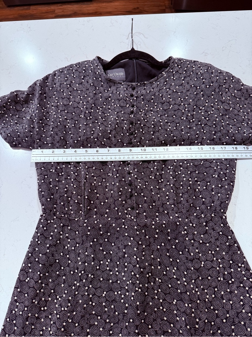 Kay Unger New York  Classic  Silk Short-Sleeve Midi Vintage Dress. size 10 - Picture 6 of 8